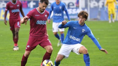 Септември взе глътка въздух преди паузата с 4 гола и 3 точки във Варна