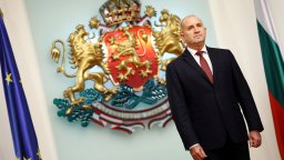 Румен Радев призова Никола Саркози да бъде освободен от затвора