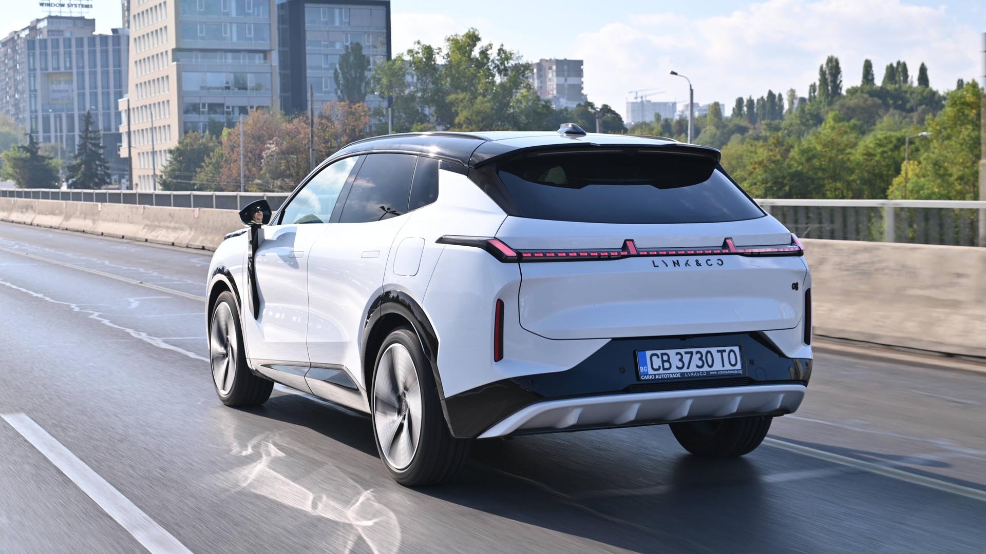 Lynk & Co 08