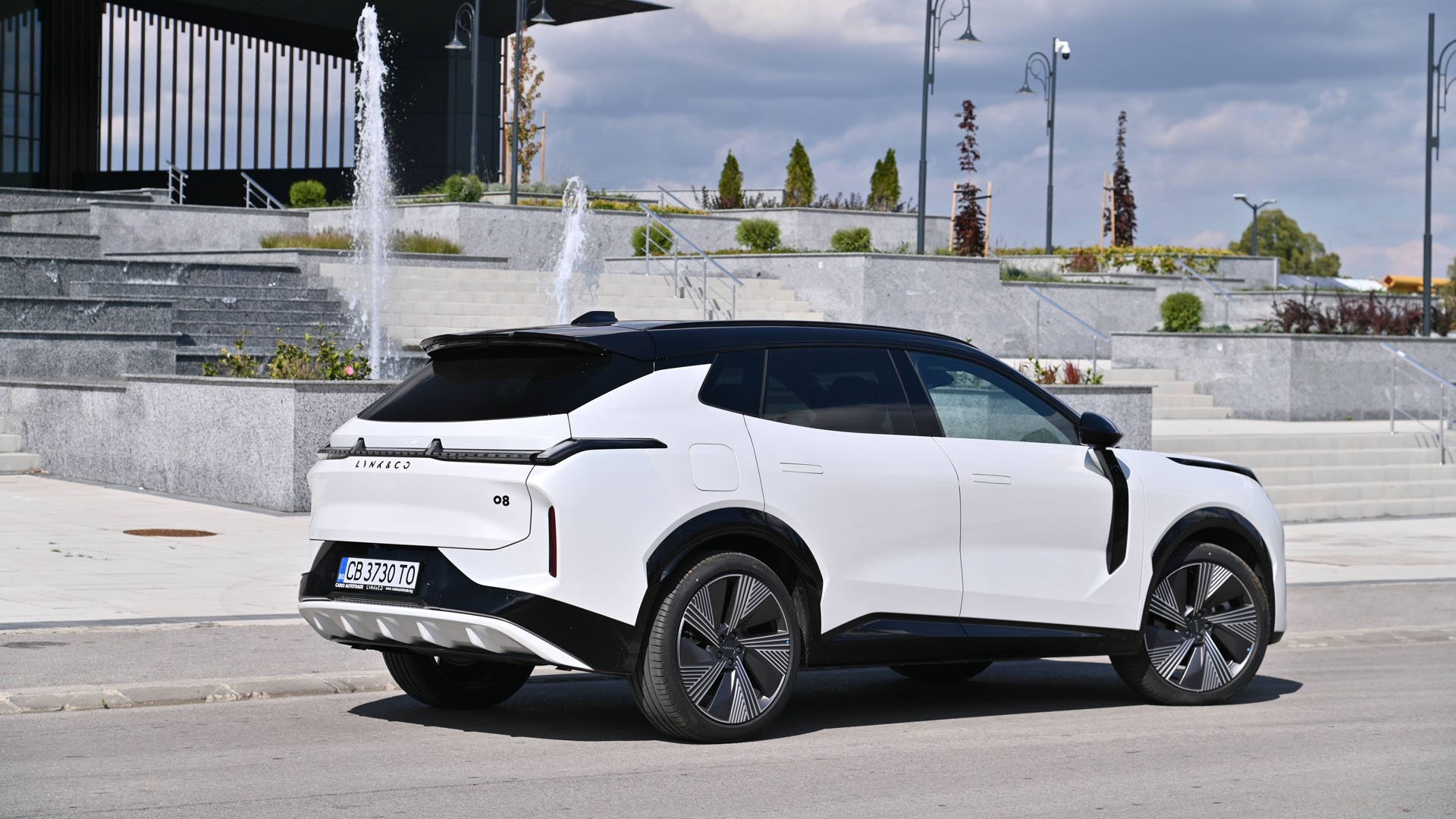 Lynk & Co 08