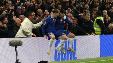 Челси разби "вълците" за полувреме и скочи на второто място