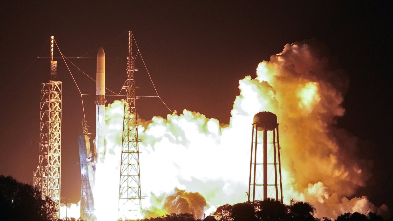 Космическата компания на Джеф Безос не успя да изстреля ракетата "Ню Глен"