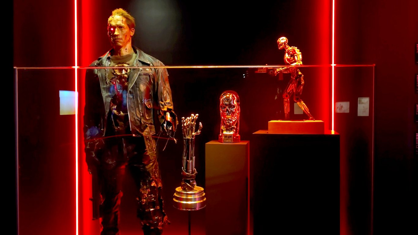 Рисунката на Роуз от "Титаник" вече радва ценителите на киното в Истанбул