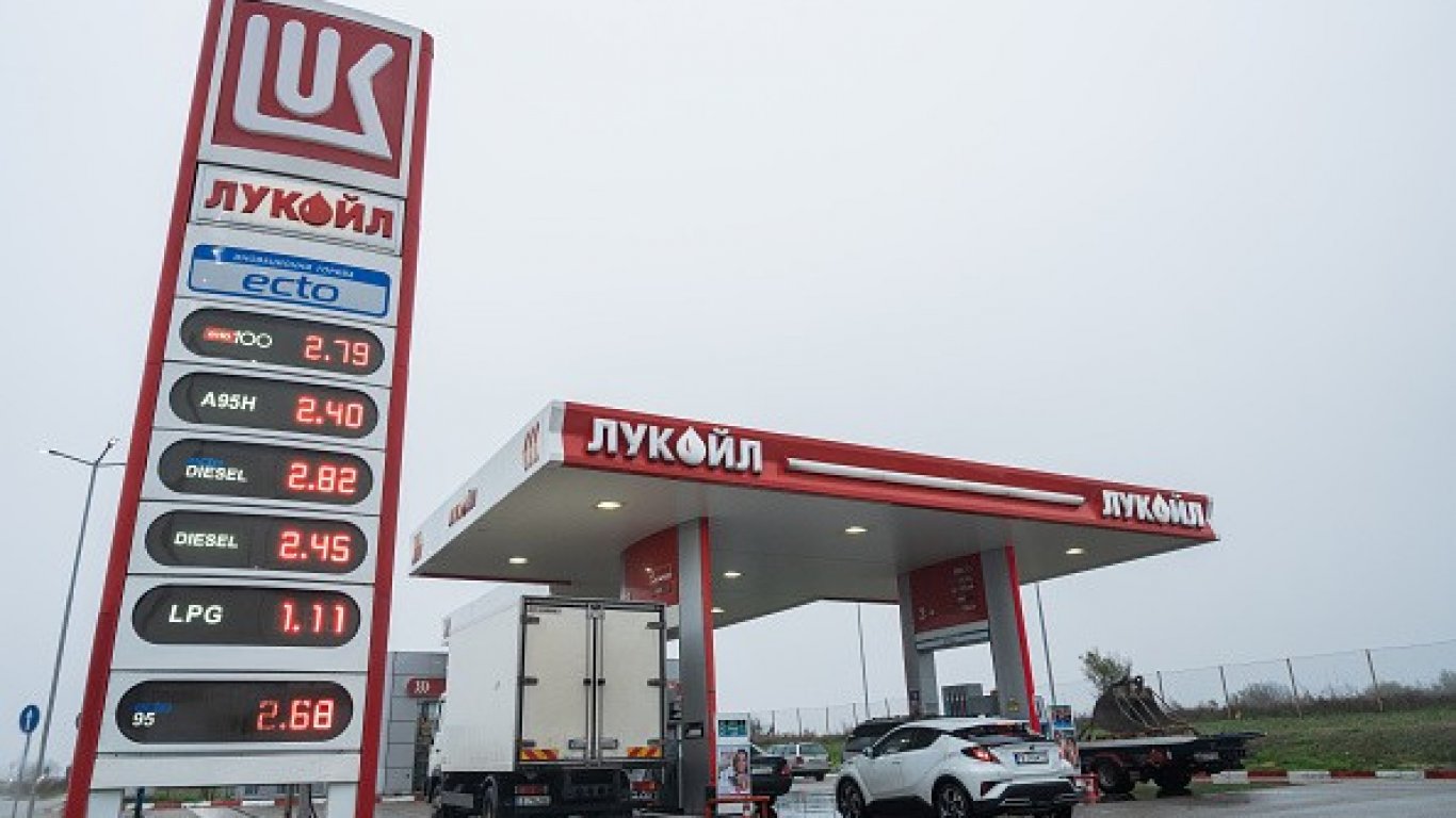 ЕК държи постоянна връзка с държавите в риск от американските санкции