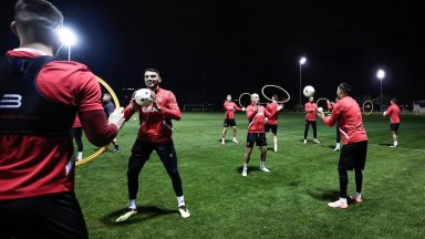 Националите започнаха подготовка, Десподов и Чочев са на индивидуален режим