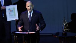 Президентът се извини на бизнеса за Бюджет 2026