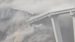 Автомобилен мост се срути в Китай само няколко месеца след откриването си (видео)