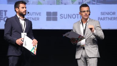 Рецидивист задигна бус на Иван и Андрей