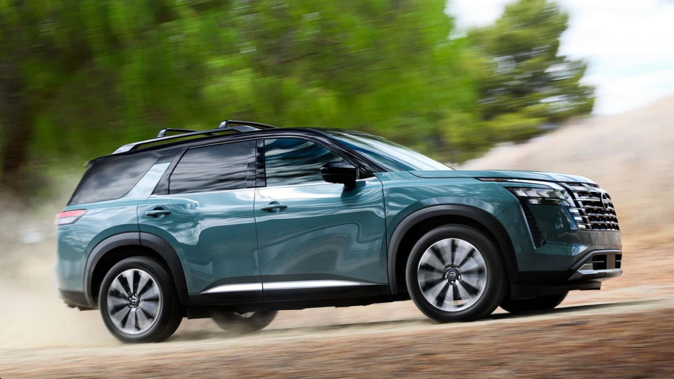 Nissan представи обновения Pathfinder за 2026 г.