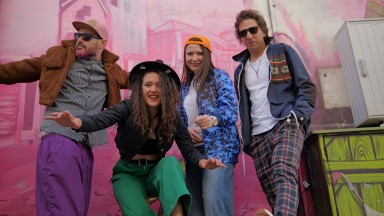 Greesh представя новия си сингъл с груув и зъби