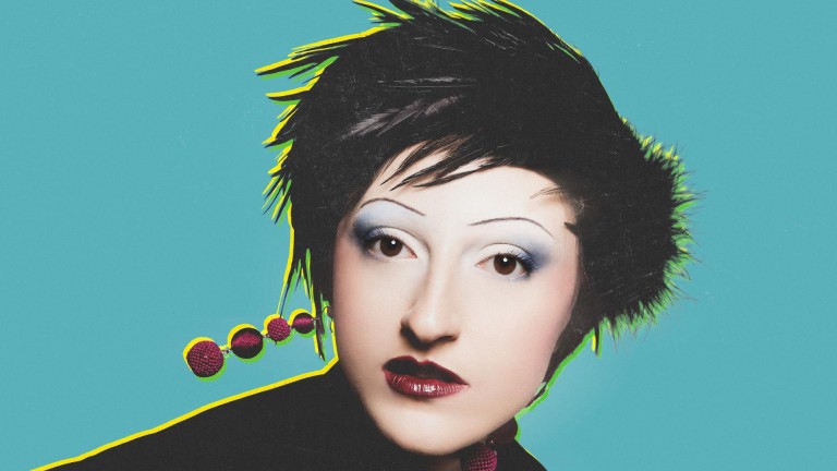 Премиера на моноспектакъла "Почти като теб" – огледало на самотата и копнежа да принадлежиш