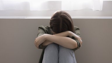 Лечение за "непослушание". Как една тийнейджърка става обект на експерименти на ЦРУ