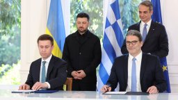 Украйна ще получава втечнен природен газ от Гърция през България след сделка за 2 млрд. евро