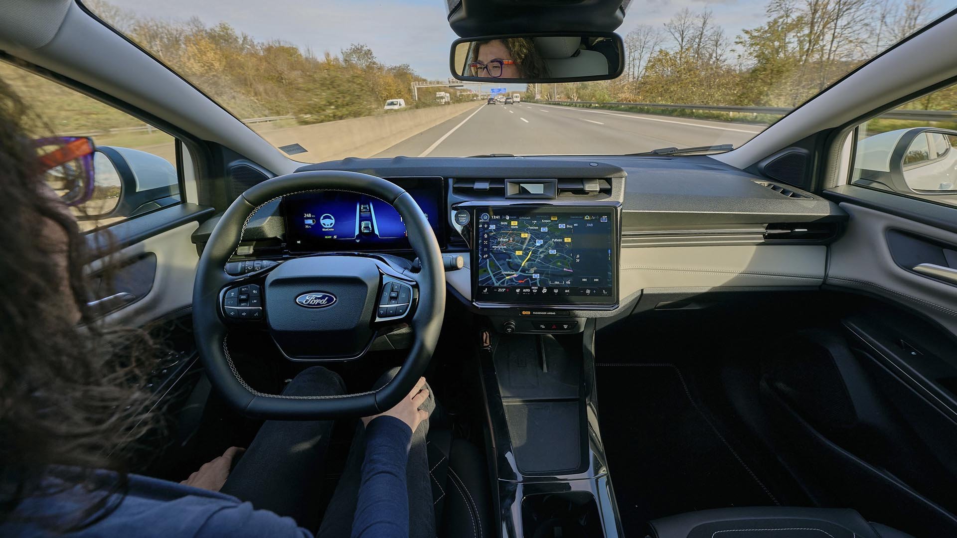 Системата BlueCruise позволява на водачите на Ford Puma, Puma Gen-E, Kuga и Ranger PHEV да шофират без ръце