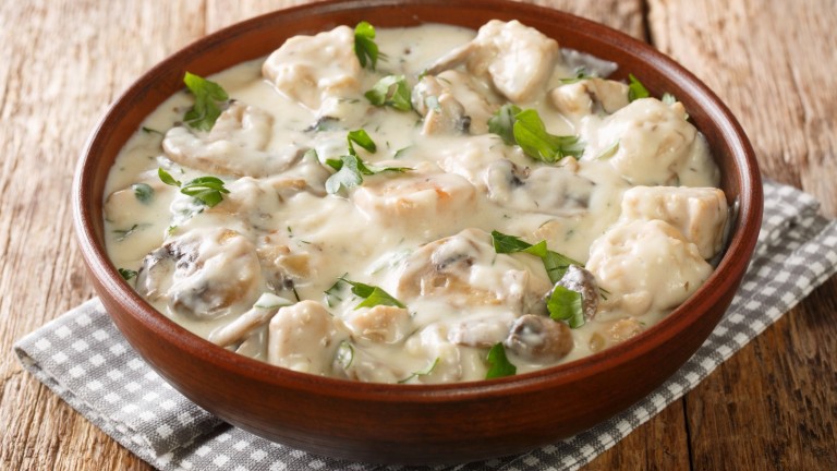 Стъпка по стъпка: Как да си приготвите истинско фрикасе по френска рецепта