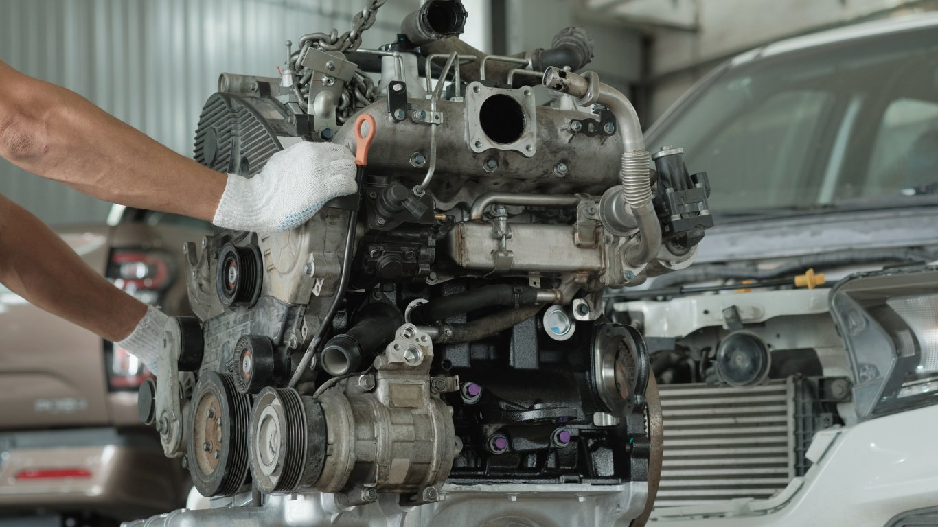 Автомобилна диагностика: Как IT решенията удължават живота на двигателя