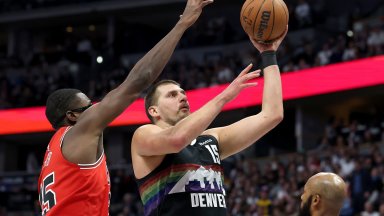 Осми трипъл-дабъл на Йокич в първите 12 мача, а Детройт навъртя 10 победи поред