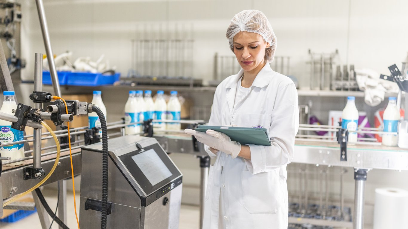 Израел представя "мляко без крави"