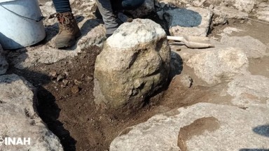 Древна варовикова резба на лице бе открита в Мексико