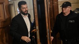 Отложиха за догодина делото срещу Кирил Петков за ареста на Бойко Борисов
