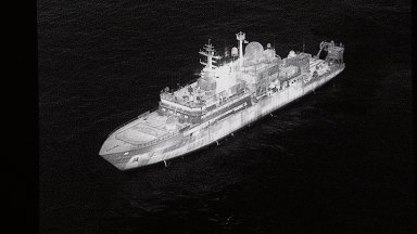 Британският военен министър се закани на Путин: Ако корабът "Янтар" се отправи на юг, сме готови