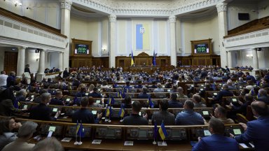 Корупционният скандал взе главите на двама украински министри