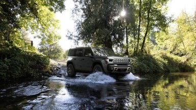 Новият Jeep Recon е създаден за приключения без вредни емисии