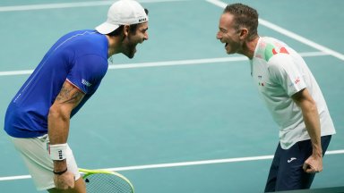 Няма Синер, няма проблем: Италия е на четвърти пореден полуфинал за Купа "Дейвис"
