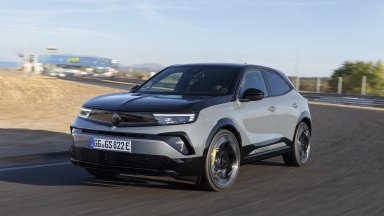 Новият Opel Mokka GSE спечели престижното отличие „Златен волан“