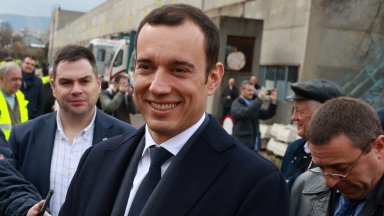 Кметът на София за паркирането: Може да се направи крачка назад, но въпросът е дали трябва