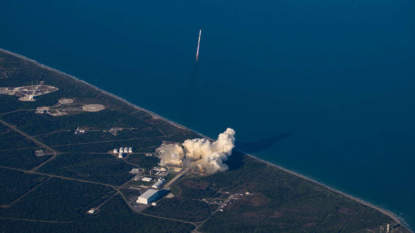 Blue Origin планира възстановяване и модернизация на стартова площадка
