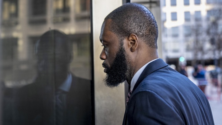 Прас Мишел от "Фюджийс" получи 14 г. затвор за незаконни дарения за кампанията на Обама