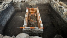 Откриха древноримски саркофаг на 1700 години в унгарската столица Будапеща