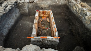 Откриха древноримски саркофаг на 1700 години в унгарската столица Будапеща