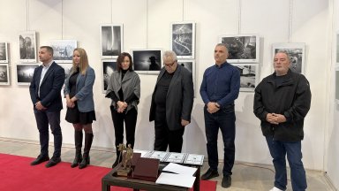 Светлин Йосифов е носител на Националната награда за фотографско изкуство "Анастас Карастоянов"