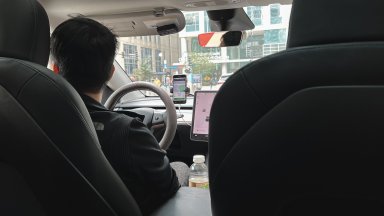 Uber и Bolt се готвят да влязат в София