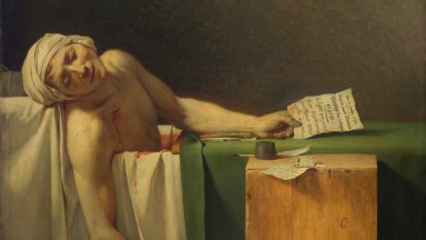 Двойствената природа на скритите улики в "Смъртта на Марат"