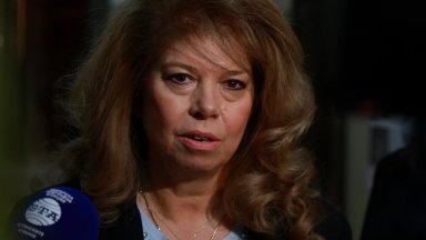 Илияна Йотова критикува бюджета: Осигурява избори и изпразва хазната