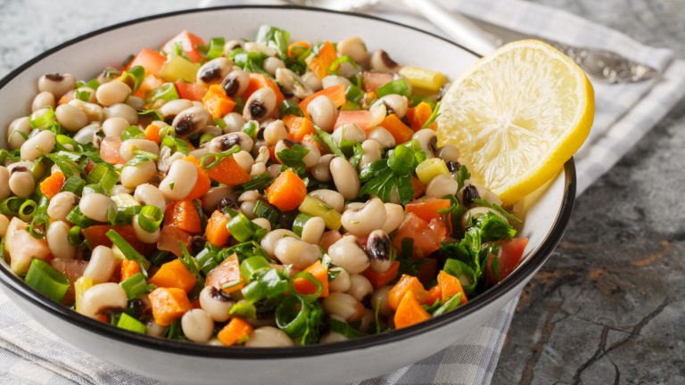 Три сезонни салати, подходящи за зимните месеци