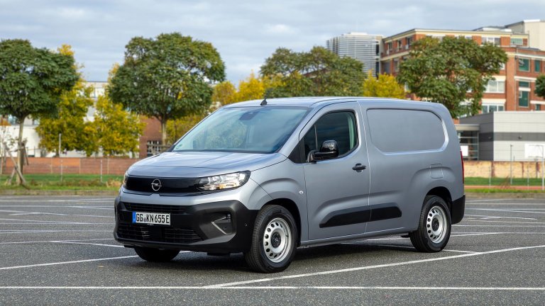 Opel Combo Electric получи практична система за фиксиране на товара