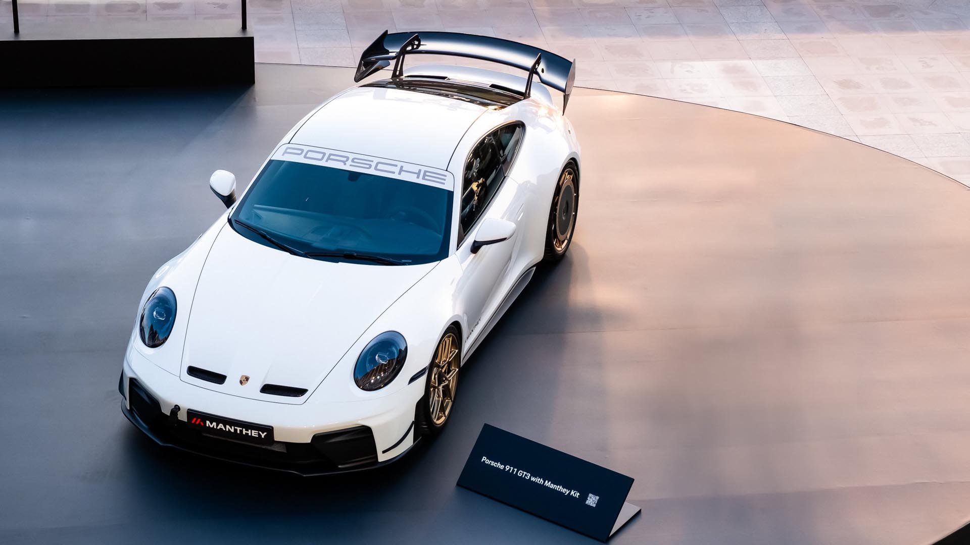 Porsche 911 GT3 с комплект Manthey