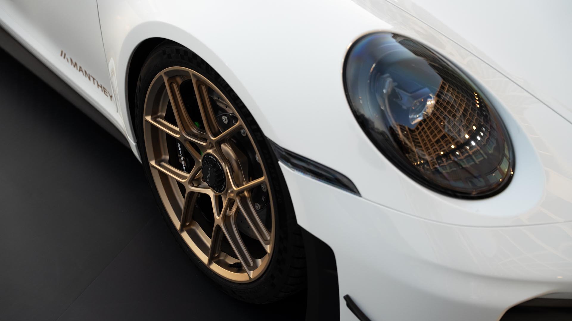 Porsche 911 GT3 с комплект Manthey