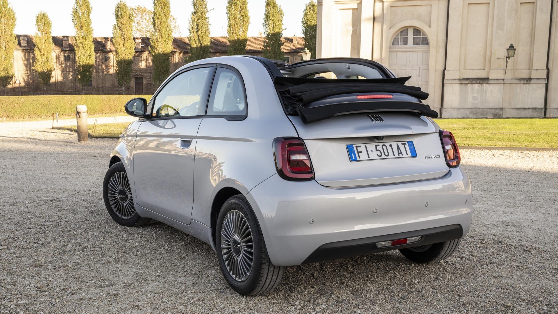 FIAT 500 Hybrid 