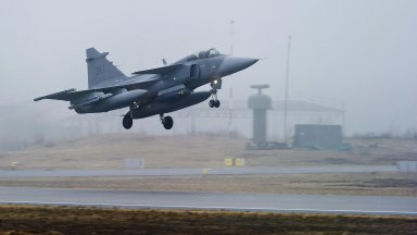 Швеция купува ракети с обсег до 2000 км, за да навлизат навътре в руска територия