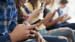 И Швеция забранява телефоните в училищата