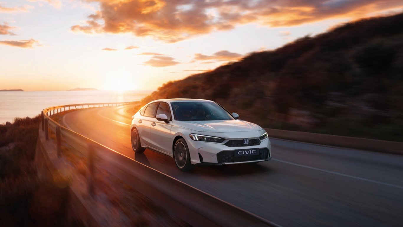Обновената Honda Civic пристига у нас от Япония
