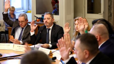 Бюджетната комисия одобри на второ четене проектобюджета на НЗОК за 2026 г.