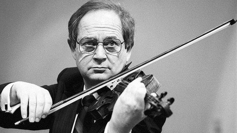 От музикалната школа на баща ми в Лом до световна звезда