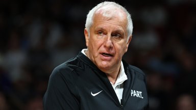 Партизан не пуска Обрадович, а стотици на летището призоваха: Желко, остани!