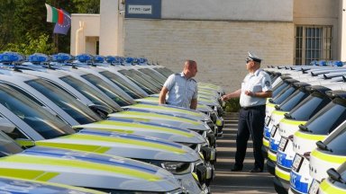 МВР си купува 405 джипа и 285 мотора с пари от глоби за шофьорите